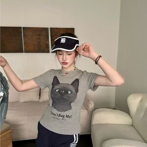 Cat Graphic Tee - Gray "Don't Bug Me" Cat Print